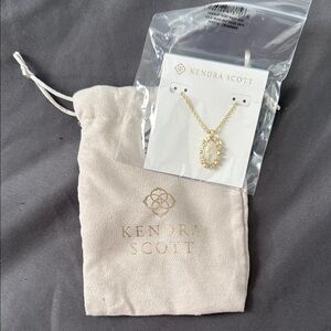 Kendra Scott Shanley Gold Oval Necklace